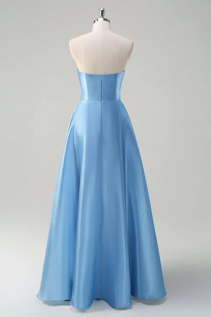 Robe Weitese Robe longue trapèze bleue scintillante à décolleté en cœur Robe de bal sans manches Robe de soirée plissée en satin